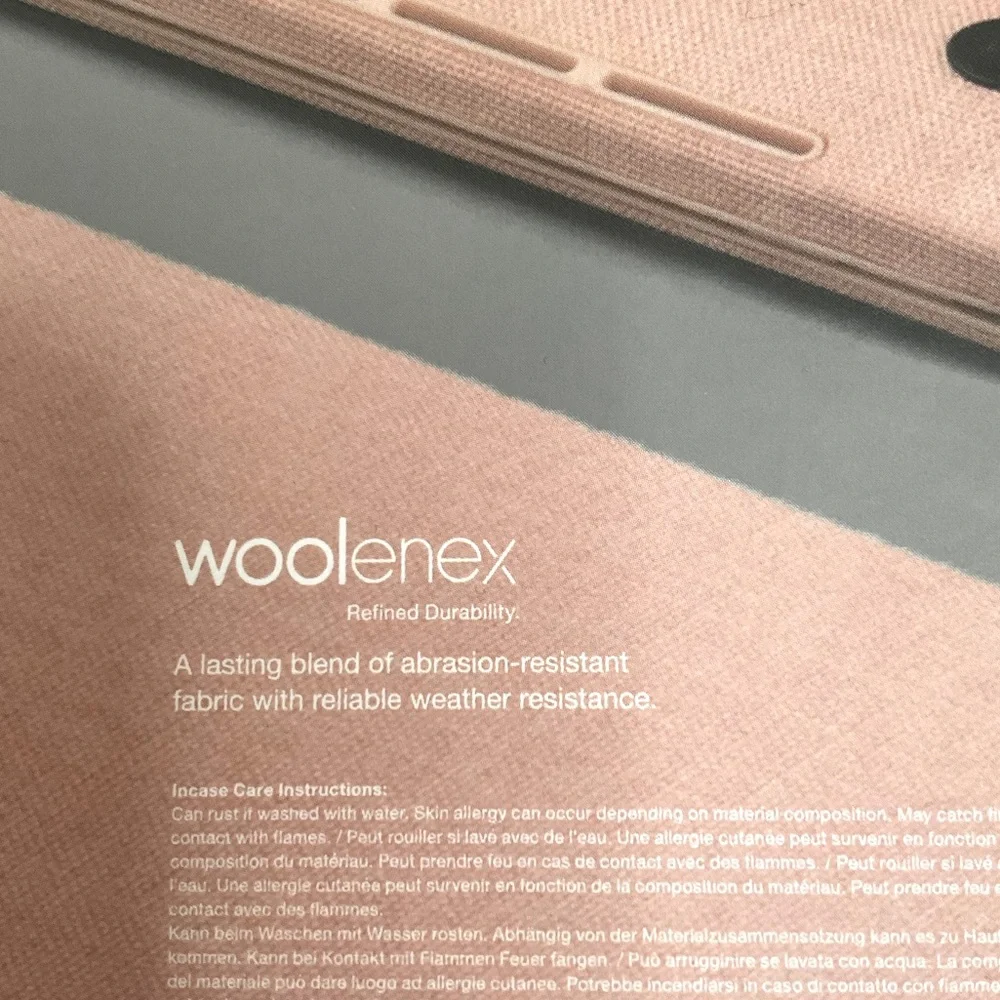 NWT 15” textured hardshell MacBook case/cover, dusty pink, woolenex durability
